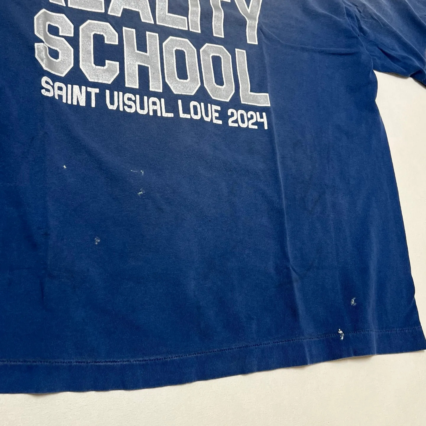 SAINT Mxxxxxx REALITY SCHOOL SS_TEE/NVY slogan distressed short-sleeves, washed blue S-XL, garment dyeing, horse fade, ultra-complex shearing and destruction treatment, correct version, cylindrical fabric, customized original consistent main mark/wash mark, original consistent silver powder printing, distressed treatment